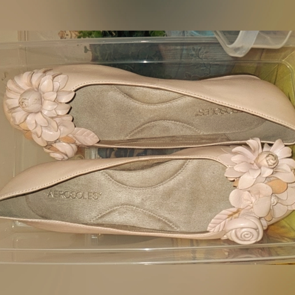 Spring colored Aerosoles dress flats